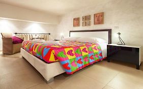 Ht Residence Maximus